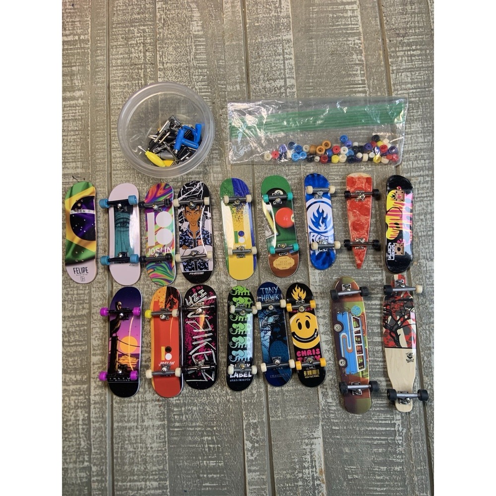 Tech Deck Fingerboards Lot‎ of 17 Plus Parts Wheels Tony Hawk Black Label Trucks